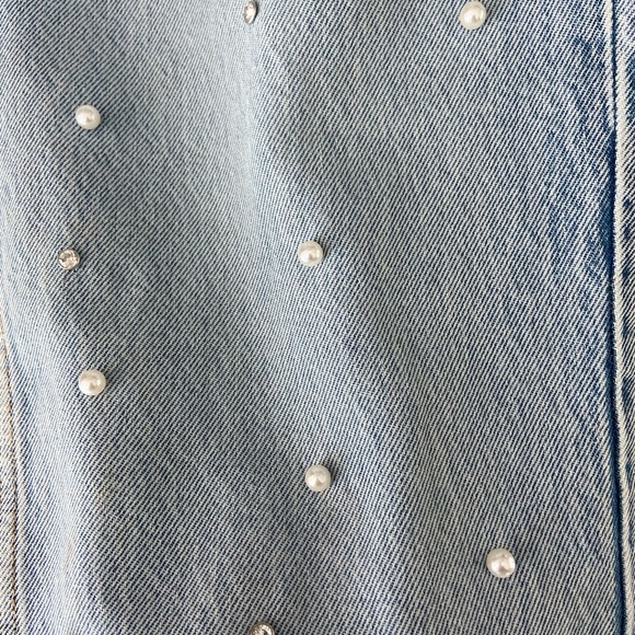 Vintage Pearl Embellished Mom Jeans - Picture 7 of 9